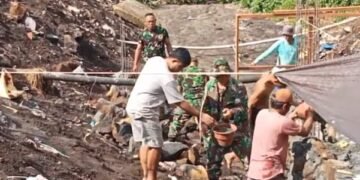 Sinergi TNI, Masyarakat, dan Pekerja, Gotong Royong Bangun Jembatan Beton Atasi Kesulitan Warga Girian Indah