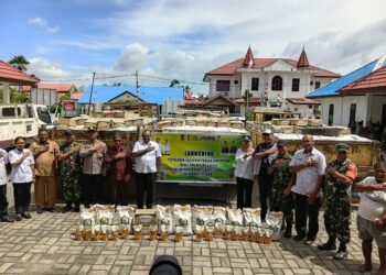 Sarmi Salurkan Bantuan Pangan untuk Ribuan Warga