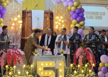 Wujud Sinergi TNI dan Pemerintah Daerah Dalam Kehidupan Beragama, Dandim 1310/Bitung Bersama Wakil Walikota Bitung Hadiri Ibadah Syukur HUT ke-51 GMIM Maranatha Kasawari