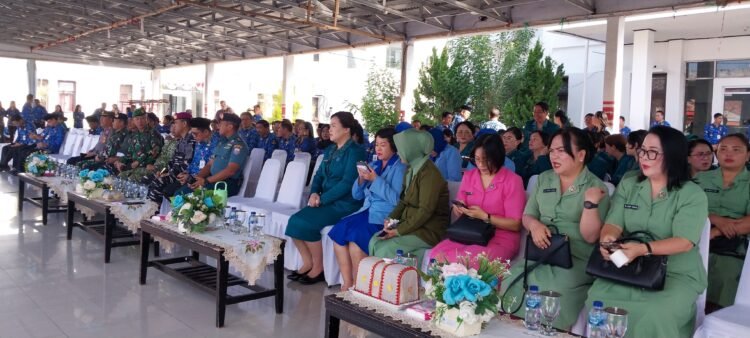 Teladani Semangat Juang R.A. Kartini, Danramil 1310-01/Bitung Hadiri Upacara Peringatan Hari Kartini Tahun 2026