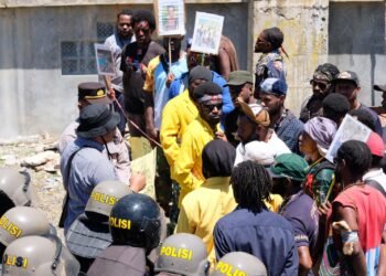 Polda Papua Barat Layani Aksi Unjuk Rasa Mahasiswa secara Humanis dan Kondusif