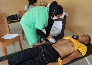 Polres Sarmi Periksa Kesehatan Personel, Gandeng Tim Asa Jayapura