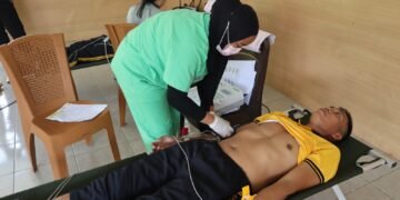 Polres Sarmi Periksa Kesehatan Personel, Gandeng Tim Asa Jayapura