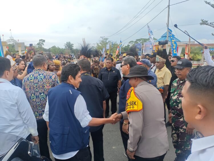 Kapolsek Bonggo Hadiri Kunjungan Kerja Waket Komisi V DPR RI di Distrik Bonggo
