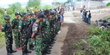 Karya Bakti Pembersihan Lokasi Pembangunan Jembatan Garuda, Wujud Sinergi TNI dan Masyarakat di Girian Indah