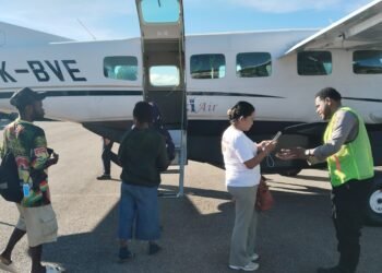 Polsek Tiom Amankan Kedatangan Pesawat Susi Air Pk-bve, Situasi Bandara Kondusif