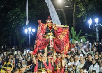 Kirab Milangkala Tatar Sunda, Nuansa Budaya Semarakkan Bandung