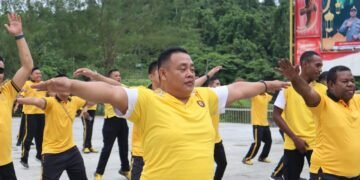 Jaga Stamina Tubuh, Personel Polres Sarmi Laksanakan Olahraga Pagi