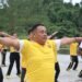 Jaga Stamina Tubuh, Personel Polres Sarmi Laksanakan Olahraga Pagi