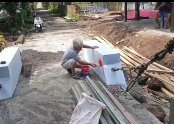 Tunjukan Semangat Nasionalisme dan Kebersamaan, Sentuhan Merah Putih Warnai Jembatan Perintis Garuda di Desa Sawangan
