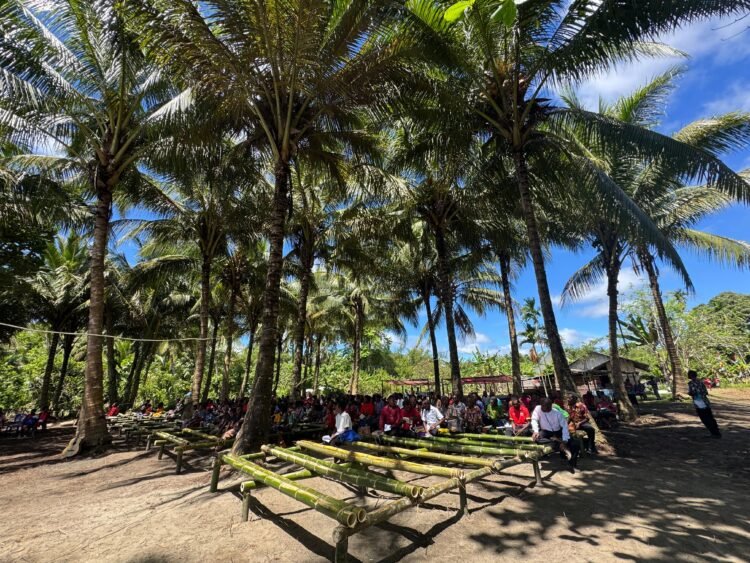 Kapolsek Pantai Barat Hadir dan Pastikan Ibadah Pentakosta II Berjalan Aman dan Kondusif