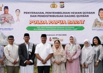 Polda Papua Barat Gelar Shalat Idul Adha 1447 H dan Distribusikan Daging Qurban kepada Masyarakat
