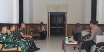 Pererat Sinergitas TNI-Polri, Kapolres Sarmi Terima Kunjungan Danrem 172/PWY