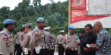 Usai Apel Pagi, Sipropam Polres Sarmi Sidak Kelengkapan Surat Seluruh Personel