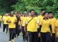 Olahraga Pagi Jadi Rutinitas Personel Polres Sarmi untuk Dukung Kinerja Optimal