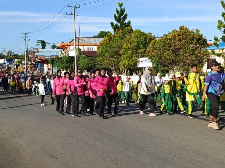 Wakil Bupati Sarmi Lepas Peserta Jalan Santai Tahun Baru Islam 1448 H, Sat Lantas Polres Sarmi Pastikan Kegiatan Aman dan Lancar