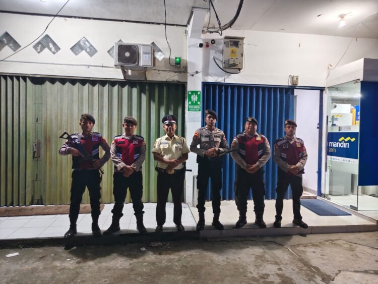 Patroli Preventif Sat Samapta Polres Sarmi Pastikan Aktivitas Warga Berjalan Aman
