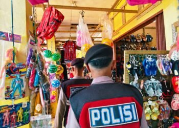 Patroli Rutin Sat Samapta Polres Sarmi Jaga Stabilitas Kamtibmas di Pasar Sentral Mararena