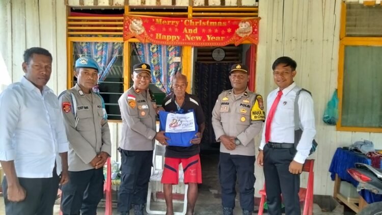 Jelang HUT Bhayangkara ke-80, Kapolsek Bonggo Pererat Silaturahmi dengan Purnawirawan Polri Melalui Anjangsana
