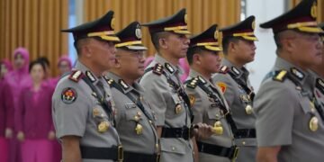 Kapolda Papua Barat Pimpin Sertijab Pejabat Utama dan Dua Kapolres