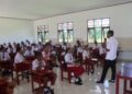 Antusiasme Warnai Sosialisasi Bahaya Narkoba dan Miras yang Digelar Satresnarkoba Polres Sarmi di SMP YPPK St. Paulus Sarmi
