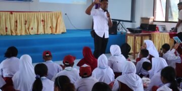 Cegah Penyalahgunaan Narkoba Sejak Dini, Satresnarkoba Polres Sarmi Edukasi Pelajar SMP Negeri 1 Sarmi