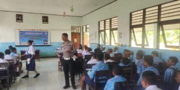Cegah Kecelakaan Sejak Dini, Satlantas Polres Sarmi Bekali Pelajar dengan Edukasi Keselamatan Berlalu Lintas