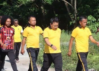 Jaga Kebugaran dan Perkuat Soliditas, Kapolres Sarmi Pimpin Olahraga Pagi Bersama Personel