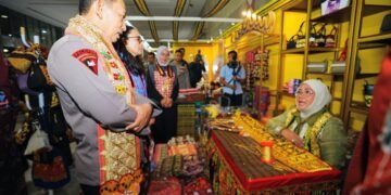 Kapolri Bersama Ketua Umum Bhayangkari Tinjau Bazar Kreasi Bhayangkari Nusantara 2026