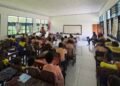 Lindungi Masa Depan Generasi Muda, Kapolsek Pantai Barat Berikan Penyuluhan Narkoba dan Hukum di SMP Negeri 1 Webro