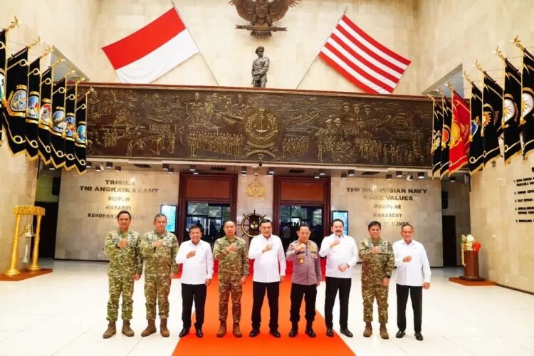 Silahturahmi Dengan Menko Polkam, Panglima TNI Perkuat Sinergi dan Koordinasi Strategis