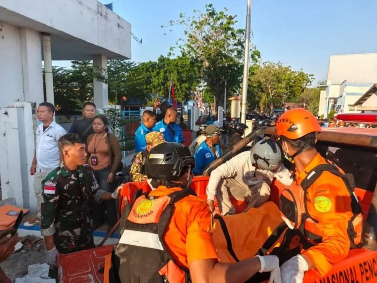 TNI Kerahkan Personel, Hercules, dan KRI Bantu Masyarakat Terdampak Gempa NTT