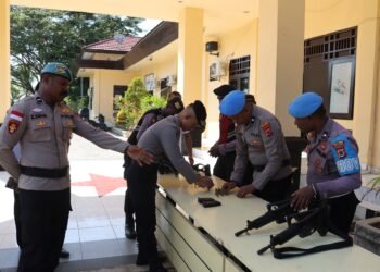 Tindak Lanjuti Arahan Polda, Sipropam Polres Sarmi Gelar Pemeriksaan Senjata Api Dinas Personel
