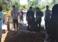 Wujud Solidaritas Keluarga Besar Polri, Kapolsek Pantai Barat Hadiri Rumah Duka Bapak dari Anggota Polsek Pantai Barat