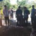 Wujud Solidaritas Keluarga Besar Polri, Kapolsek Pantai Barat Hadiri Rumah Duka Bapak dari Anggota Polsek Pantai Barat