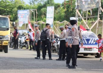 Satlantas Polres Sarmi Laksanakan Pengamanan dan Pengawalan Kirab Bendera Merah Putih Sambut HUT ke-81 Kemerdekaan RI