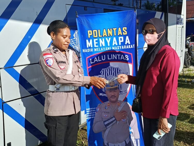 Semarak HUT ke-81 RI, Polres Sarmi dan Samsat Dekatkan Layanan SIM dan Pajak kepada Masyarakat