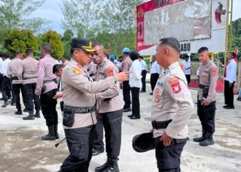 Jaga Wibawa Institusi, Kapolres Sarmi Turun Langsung Cek Disiplin Personel