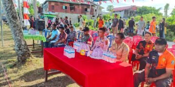 Semarak Gebyar Merdeka, Satpolairud Polres Sarmi Pererat Kebersamaan Bersama Masyarakat Pesisir