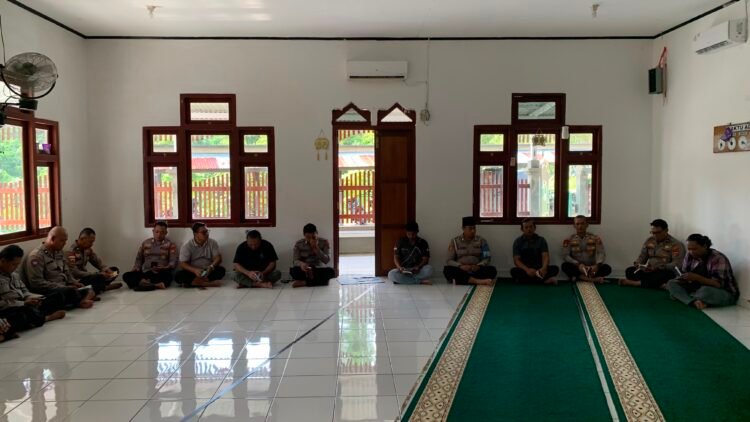 Sejukkan Hati, Personel Polres Sarmi Gelar Binroh dan Pembacaan Surat Yasin