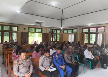 Sirami Iman, Kokohkan Pengabdian: Personel Polres Sarmi Ikuti Ibadah Bintal Kristen