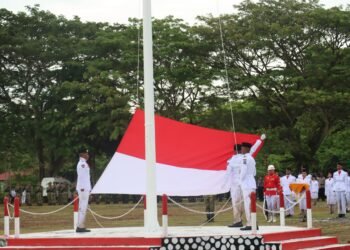 Merah Putih Berkibar di Sarmi, Kapolres Hadiri Khidmatnya HUT ke-81 RI