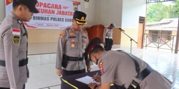 Resmi Dikukuhkan, Kasat Binmas Baru Polres Sarmi Diminta Jadi Mitra Terpercaya Masyarakat