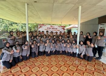Polwan Peduli Stunting, Polwan Polda Papua Barat Hadir Untuk Dukung Percepatan Penurunan Stunti