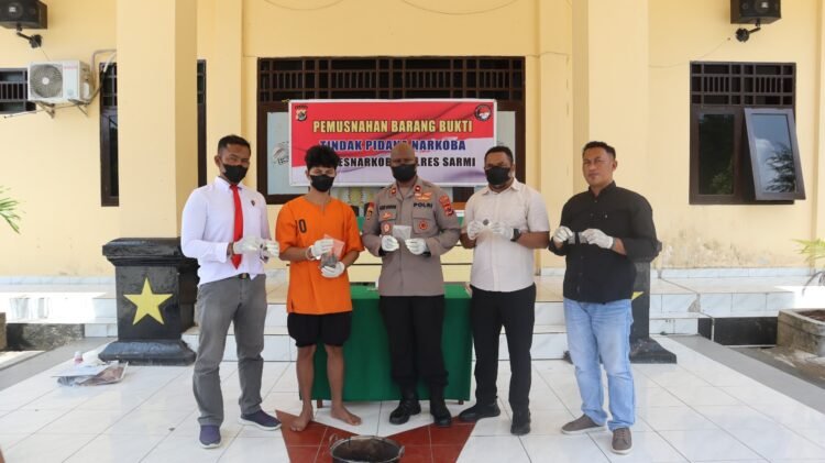 Sat Resnarkoba Polres Sarmi Gelar Press Release Pemusnahan Barang Bukti Ganja