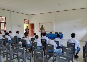 Polsek Pantai Barat Ajak Pelajar SMA Negeri 4 Sarmi Jauhi Narkoba