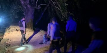 Patroli Malam Sat Samapta Polres Sarmi, Cegah Gangguan Kamtibmas dan Ajak Warga Jaga Keamanan