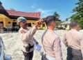 Tak Hanya Cek Rambut, Si Propam Polres Sarmi Periksa HP Personel Cegah Judol dan Pinjol