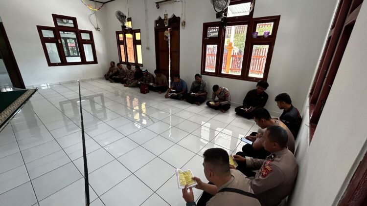 Bangun Integritas Berlandaskan Iman, Personel Polres Sarmi Rutin Ikuti Binroh Islam