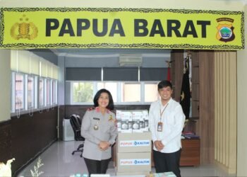 ‎Polda Papua Barat Terima Bantuan 5.000 Masker dari PT Pupuk Kaltim untuk Penanganan Karhutla  ‎